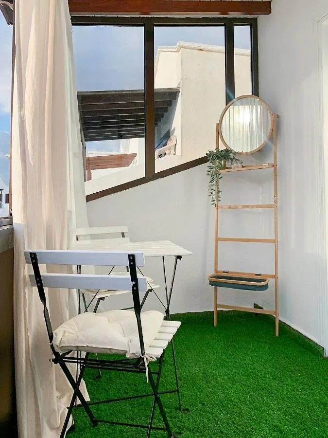 Habitaciones Privadas Cerca De La Playa Y Aeropuerto En Casa Compartida Con Otros Huespedes Playa Honda