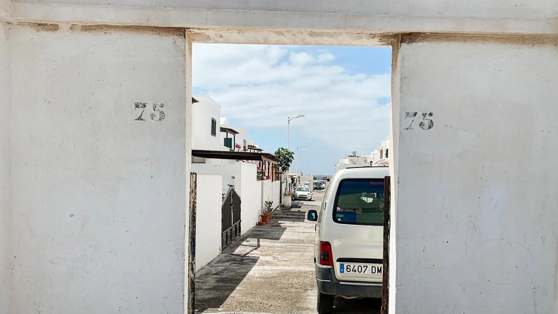 Habitaciones Privadas Cerca De La Playa Y Aeropuerto En Casa Compartida Con Otros Huespedes Playa Honda  Hébergement de vacances Playa Honda (Lanzarote)